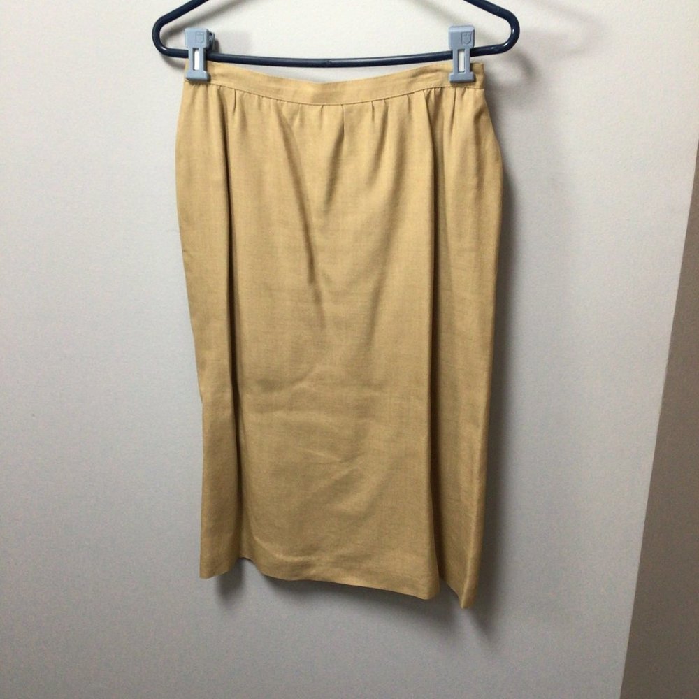 SIR for her- Vintage Tan linen suit - Picture 3 of 9